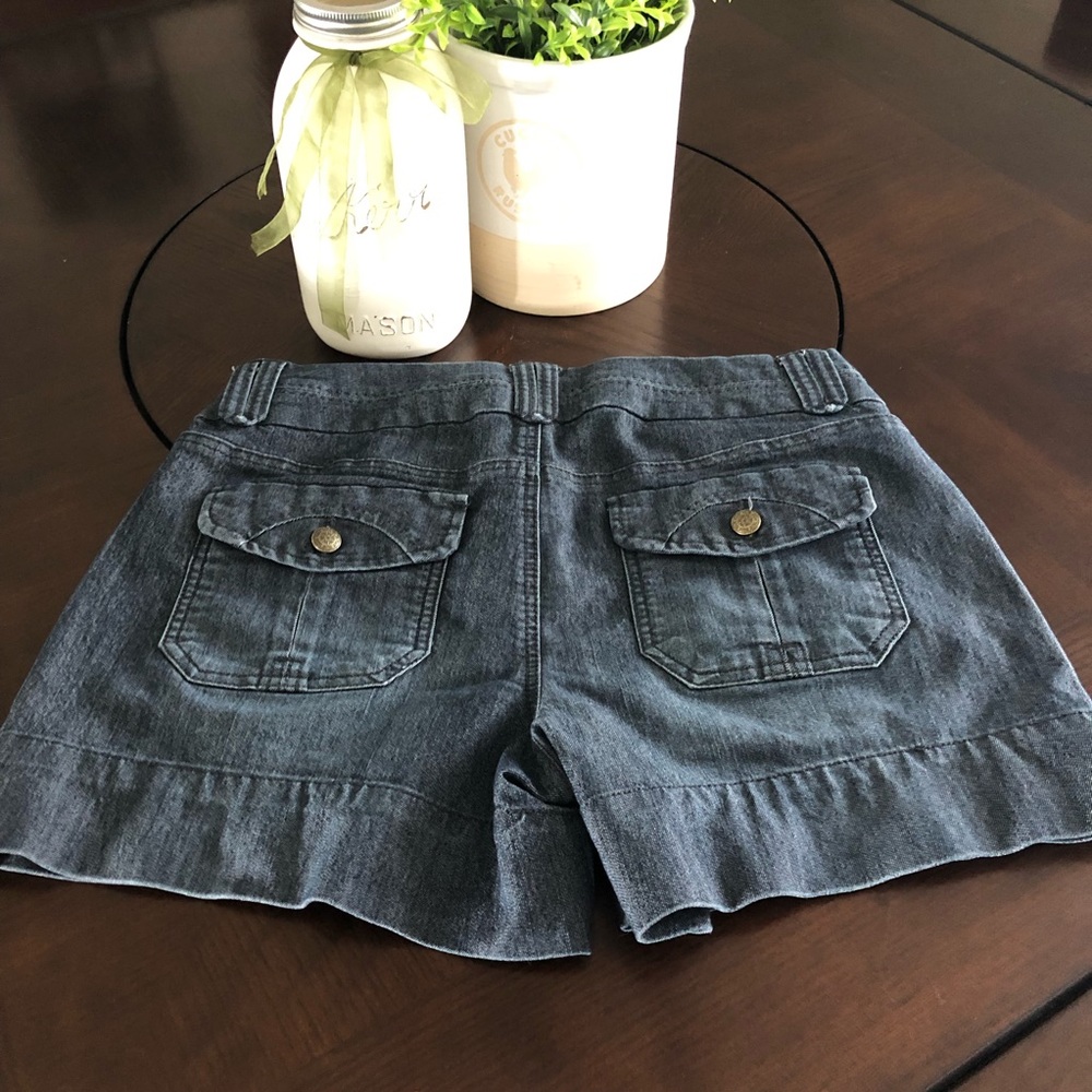 Women’s jean shorts size 10